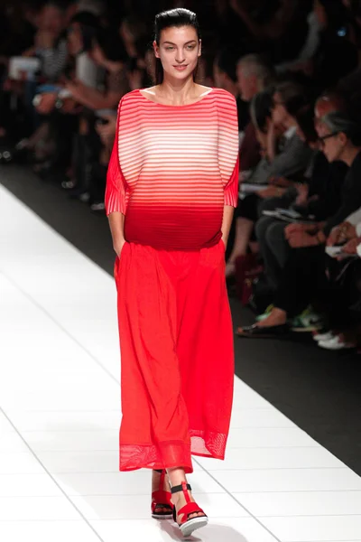 Look 27